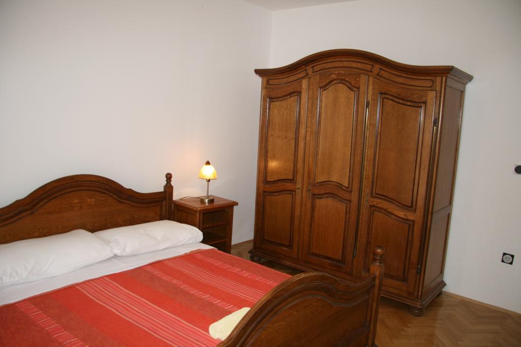 Apartments Karabaic Krk Krk Town Eksteriør bilde